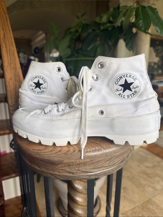 Shoes - CONVERSE Chuck Taylor ALL STAR platform sneakers, white size 7 preowned